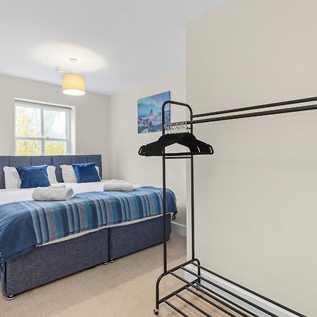 צ'למספורד Sapphire Serviced Apartment מראה חיצוני תמונה