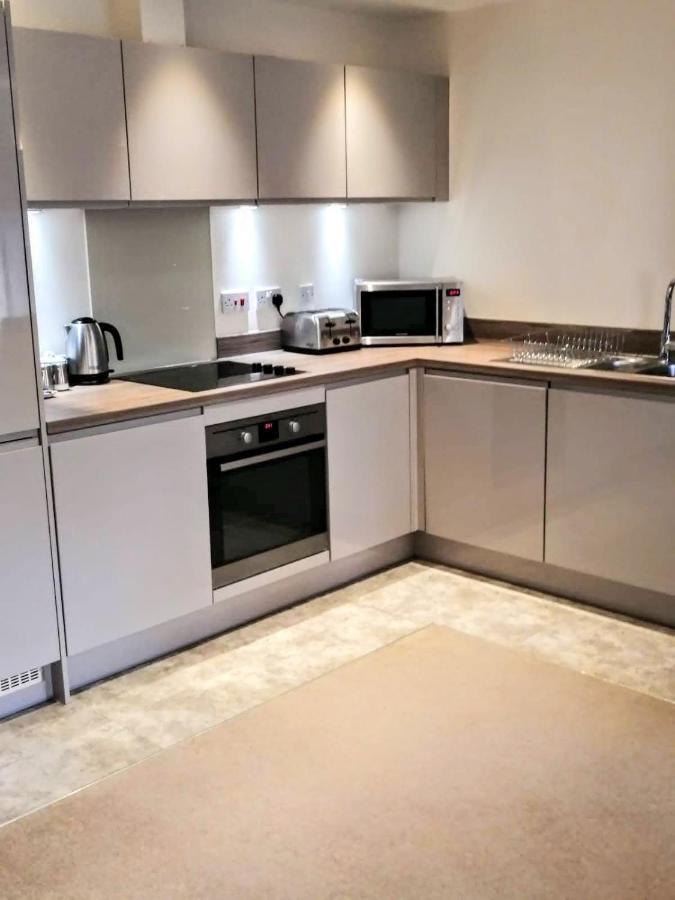 צ'למספורד Sapphire Serviced Apartment מראה חיצוני תמונה
