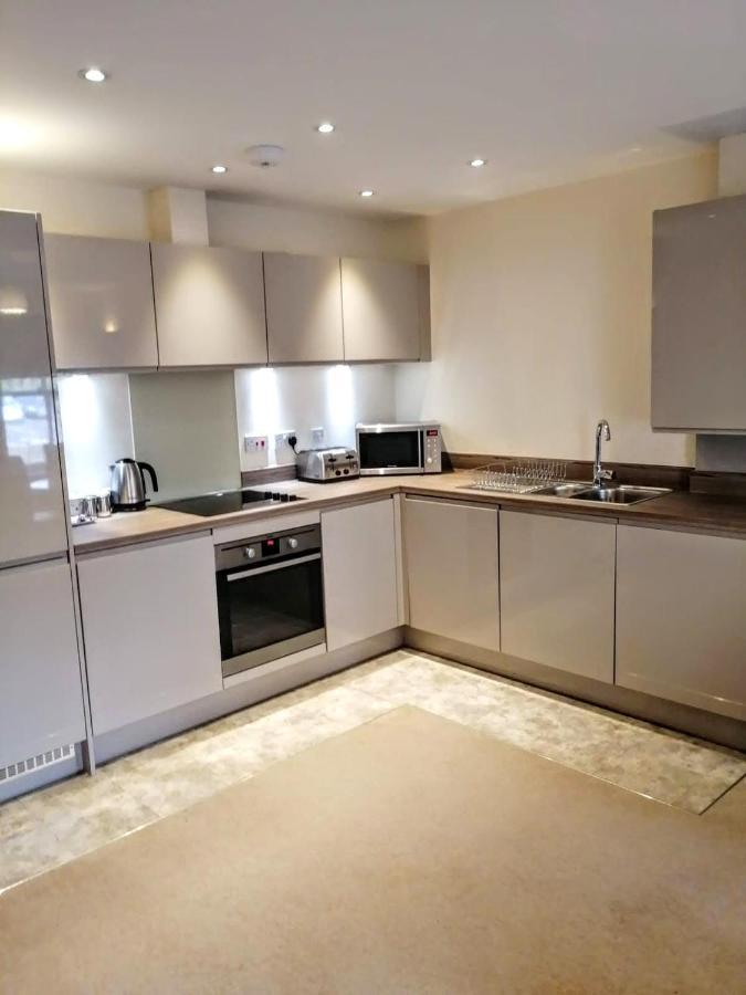 צ'למספורד Sapphire Serviced Apartment מראה חיצוני תמונה