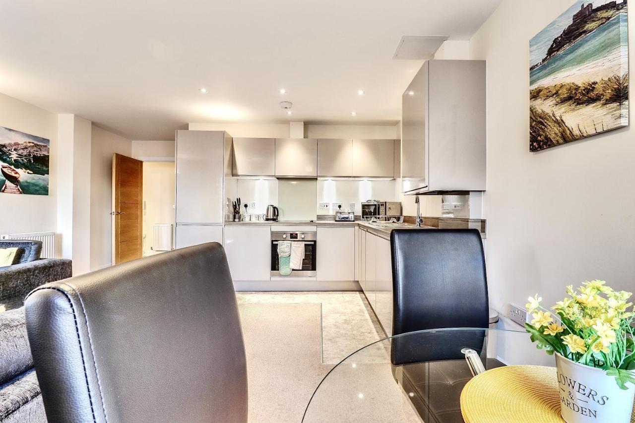 צ'למספורד Sapphire Serviced Apartment מראה חיצוני תמונה